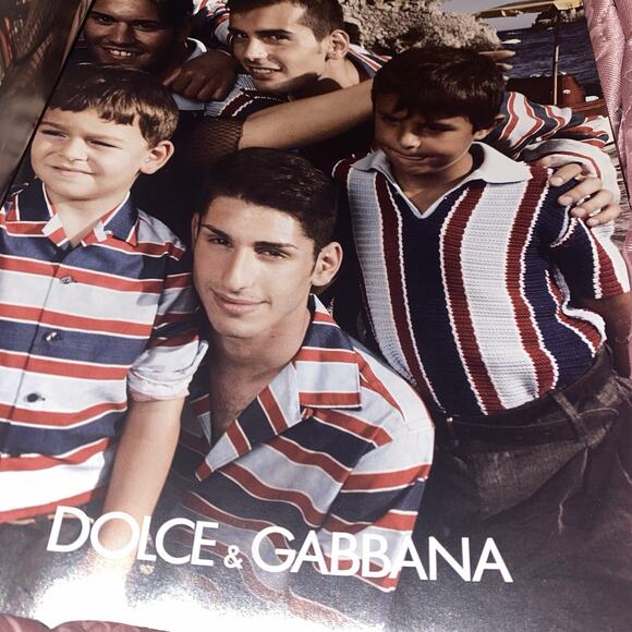 L'uomo Vogue,Gerard Butler,Colum Mccann,Amitabh Bachchan,Oki Sato,Charlie Siem - Picture 7 of 7